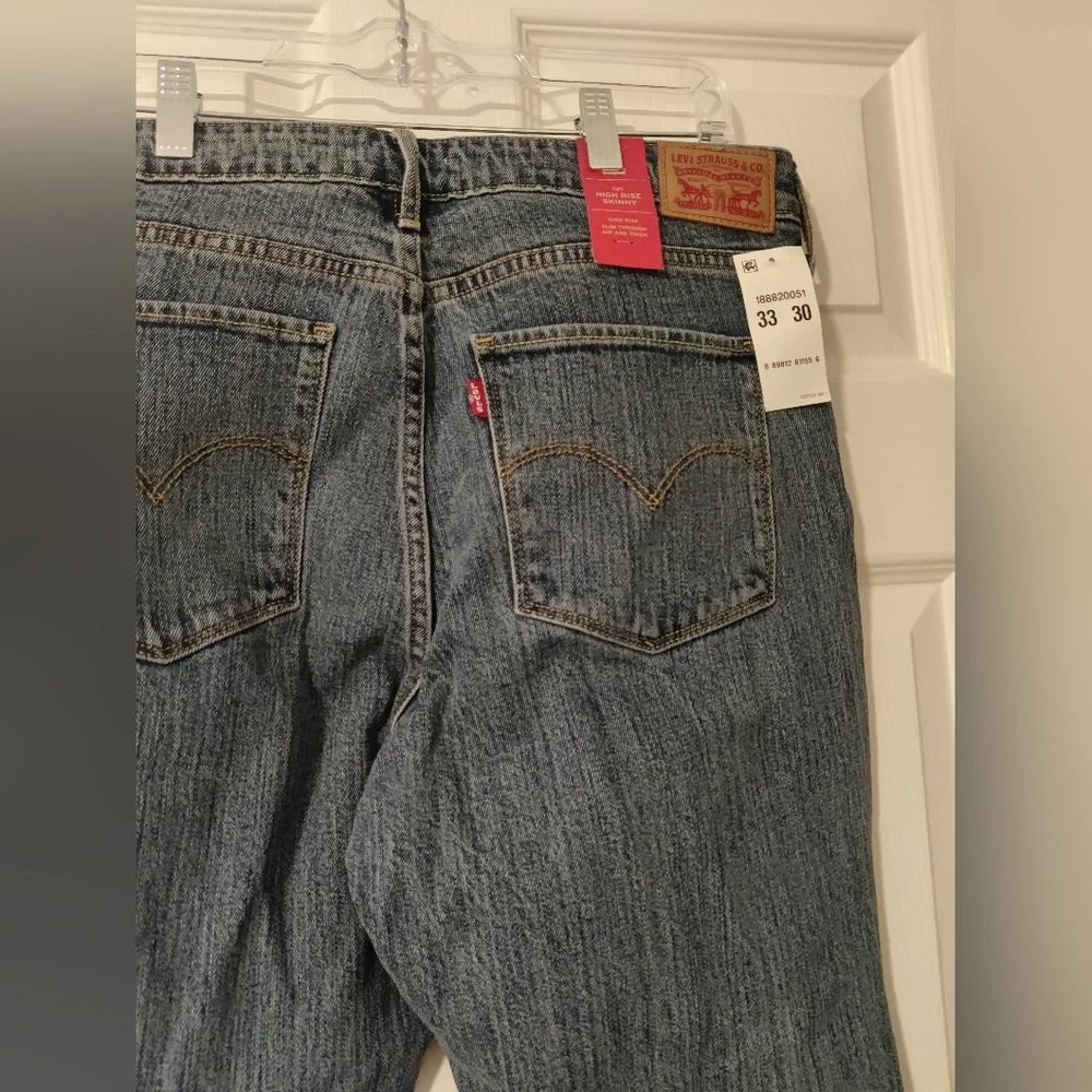721 High Rise Skinny - Picture 5 of 5